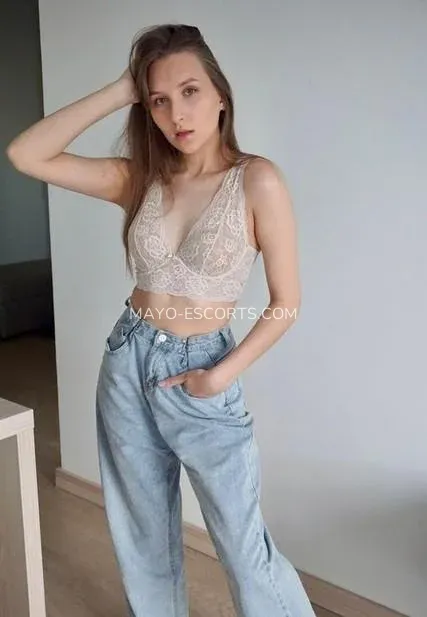 Mayo escorts Atocha — 3