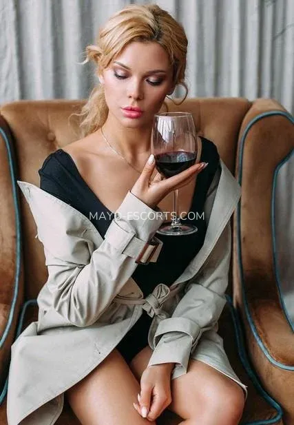 Mayo escorts Skylar — 1