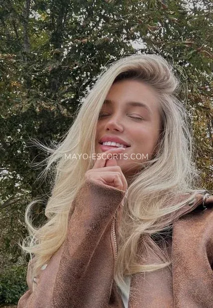 Mayo escorts Skylar — 4
